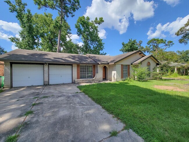 Building Photo - NICE 3 BEDROOM 2 BATH LEASE HOME IN SPRING...