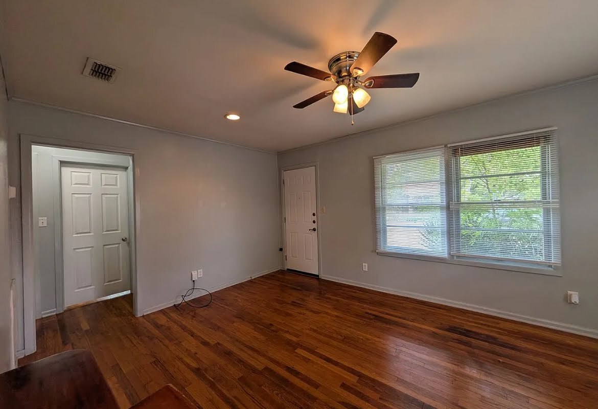 Building Photo - 890 Josephine St