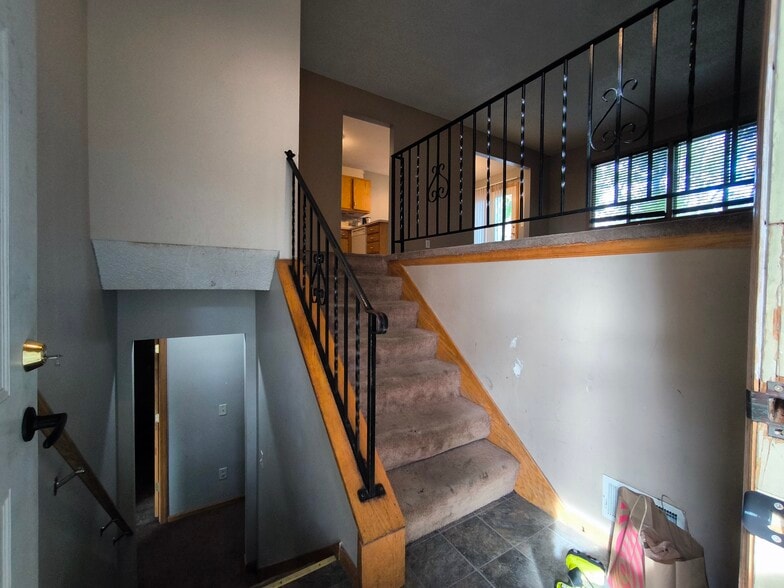 Building Photo - 4420 80th Avenue North