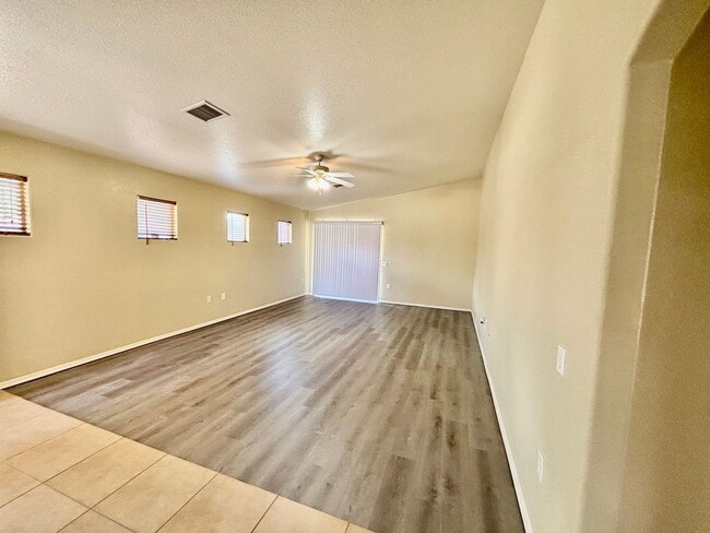Building Photo - 4413 Redwood St