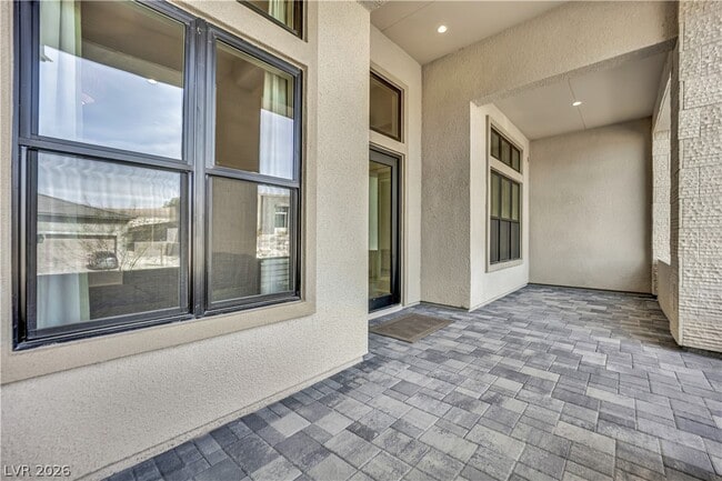 Building Photo - 10973 Horizon Ledge Ave