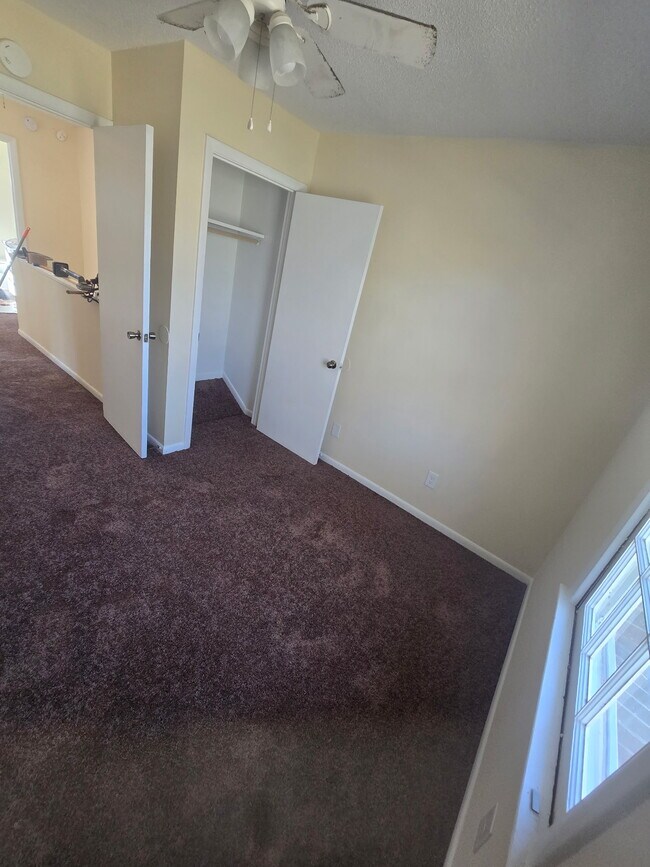 Building Photo - 2080 Kings Gate Cir SW