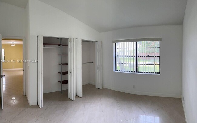 Building Photo - 6361 NW 170th Ln