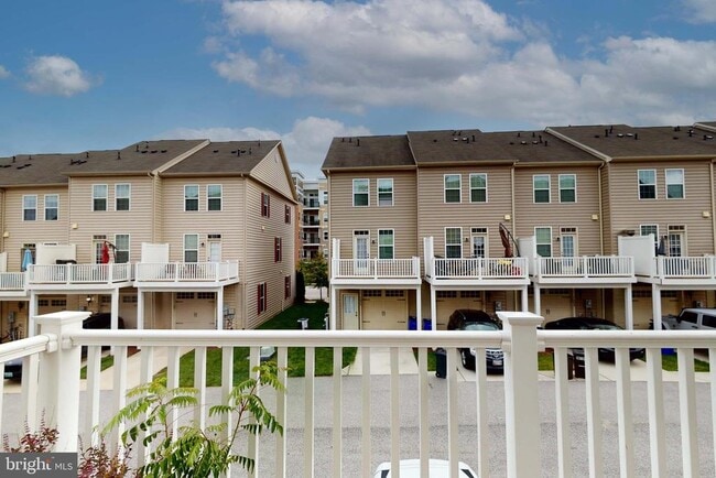 Building Photo - 7470 Singers Way