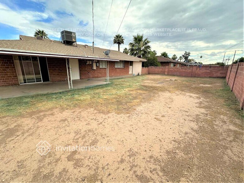 Building Photo - 3608 W Ocotillo Rd