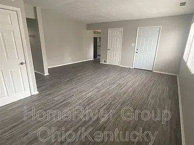 Building Photo - 1234 Hemlock Dr