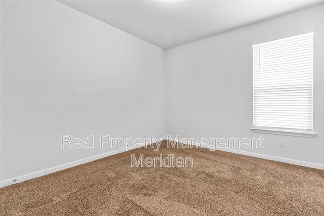 Building Photo - 1125 Ferncliff Dr