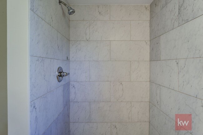 Building Photo - 102 Claude Simmons Rd