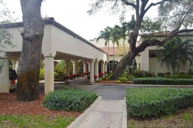 Building Photo - 9311 Orange Grove Dr