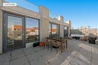 Building Photo - 247 N 7th St