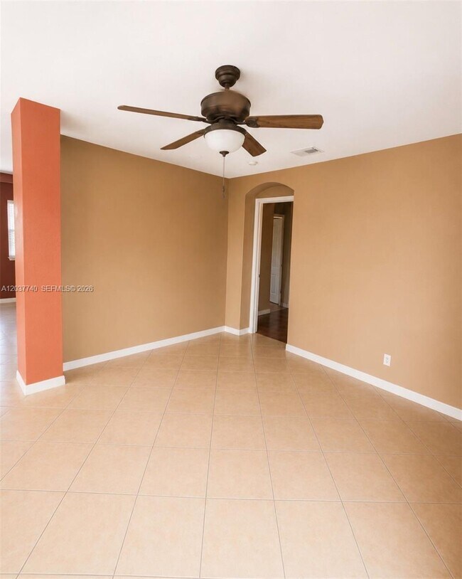 Building Photo - 16355 SW 46th Terrace