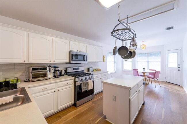 Building Photo - 13455 Moscow Trail