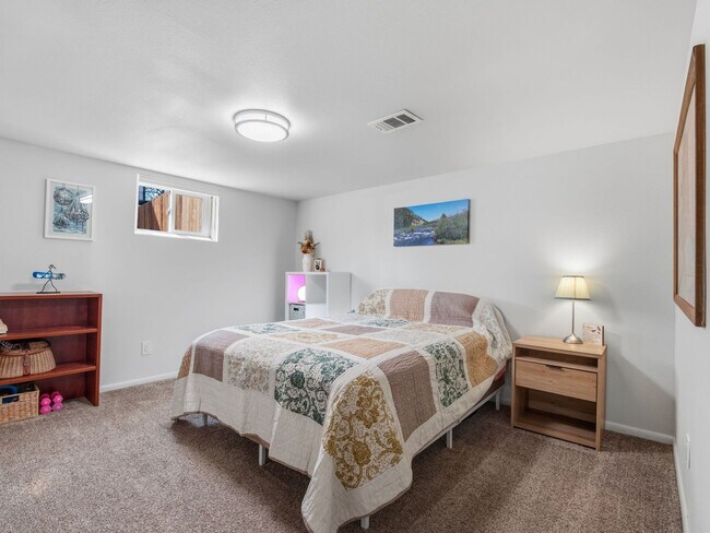 Building Photo - Spacious 5-Bedroom Ranch Backing to the High Line Canal in Littleton