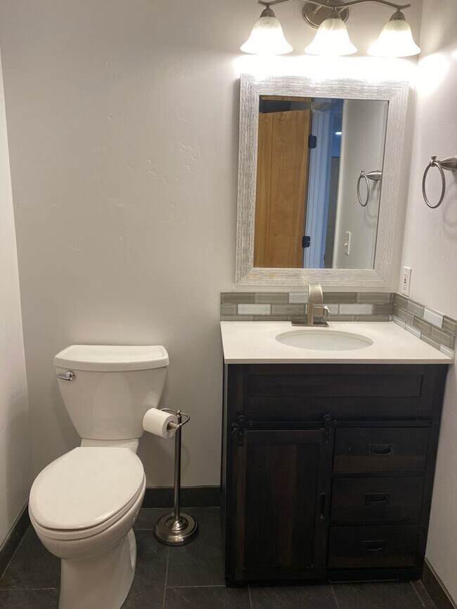 Building Photo - 1 Bedroom Home next to the Whitewater Park...