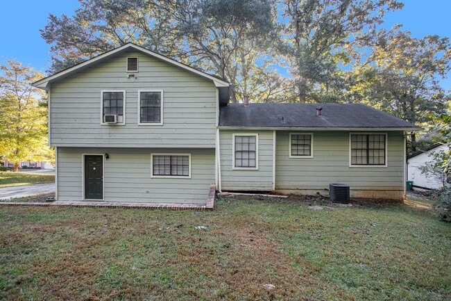 Building Photo - 4 bdrm, 2.5 bath in Stonecrest