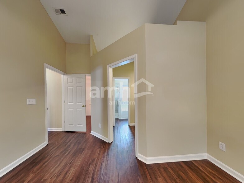 Building Photo - 3324 Forest Mill Cir