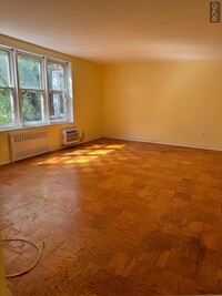 Building Photo - 1 bedroom in Staten Island NY 10301