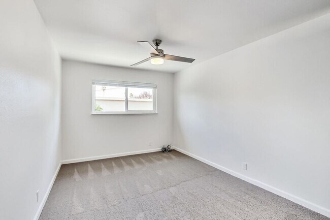 Building Photo - 897 Northrup St