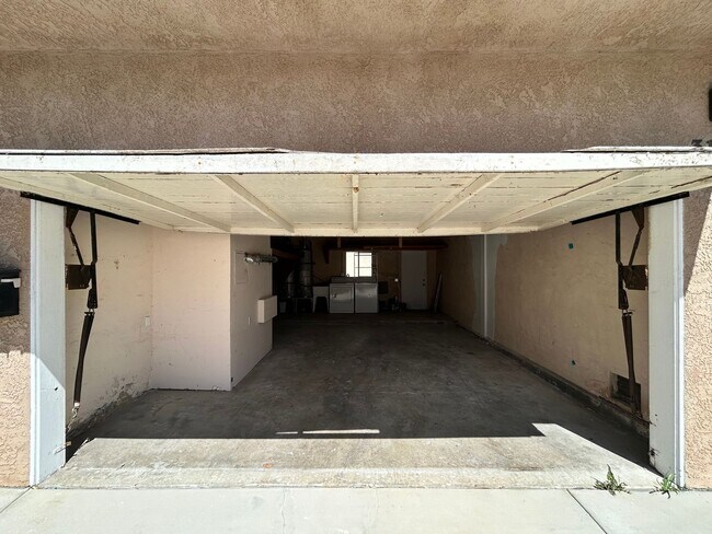 Building Photo - Coastal Living in Point Loma: Bay Views, Large Balcony, 2-Car Garage