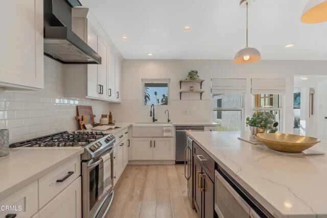 Building Photo - 5200 Dahlia Dr