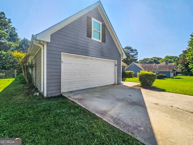 Building Photo - 768 Wilkes Dr
