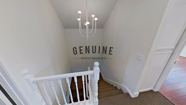 Building Photo - Spacious 2 Story 3Bd 2.5Ba Townhome