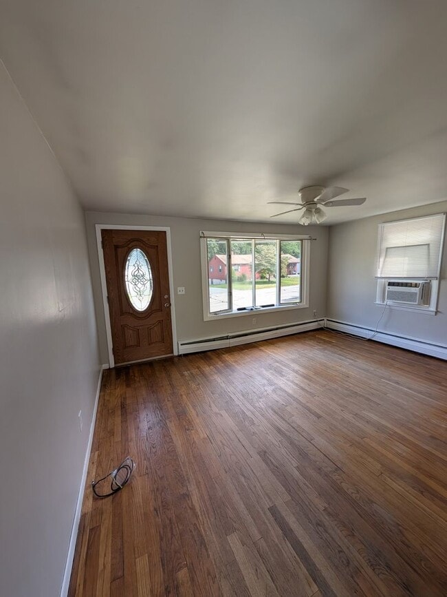 Building Photo - **West Warwick/Cowesett Single Family - $2...