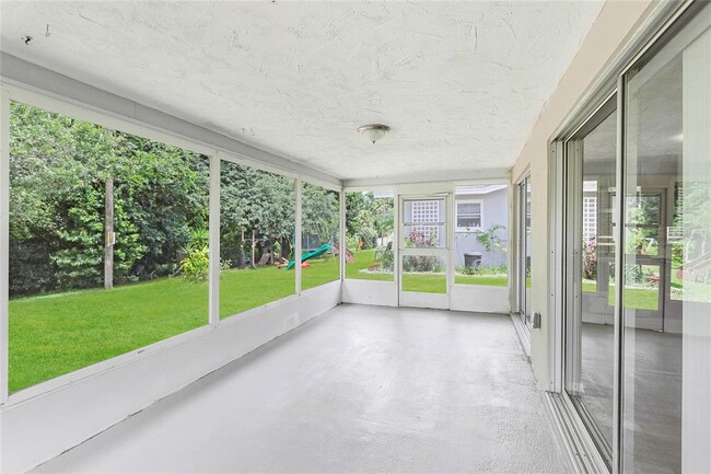 Building Photo - 2459 Indigo Dr