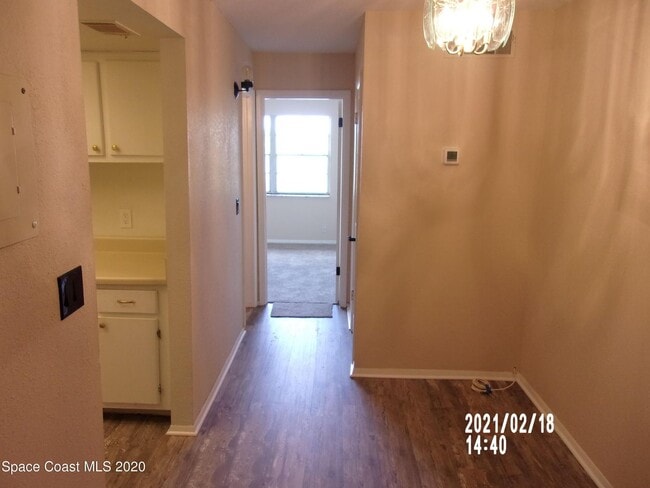 Building Photo - 2170 Knox McRae Dr