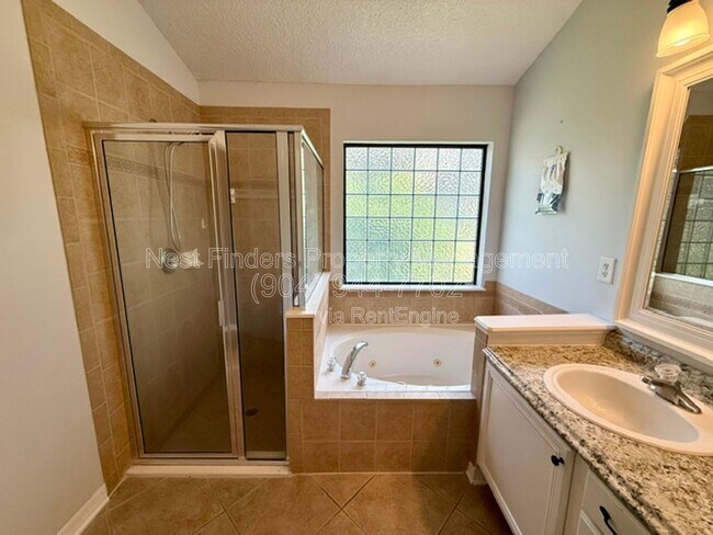 Building Photo - 13658 Kayak Ct
