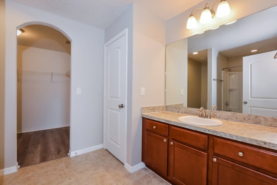 Building Photo - 4292 Abaco Dr