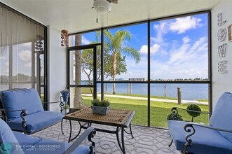 Building Photo - 113 Lake Emerald Dr