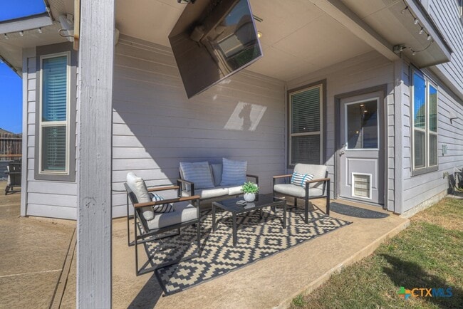 Building Photo - 816 Windflower