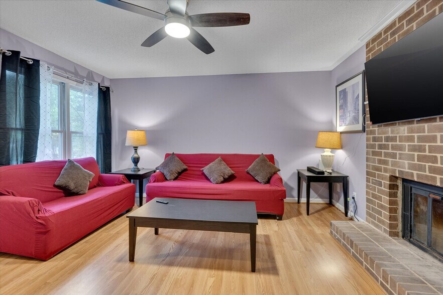 Building Photo - 4423 American Dr