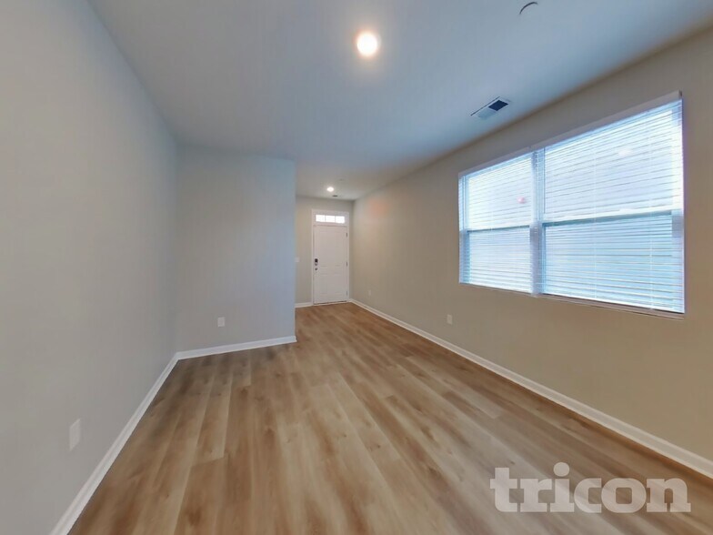 Building Photo - 134 Victory Cir