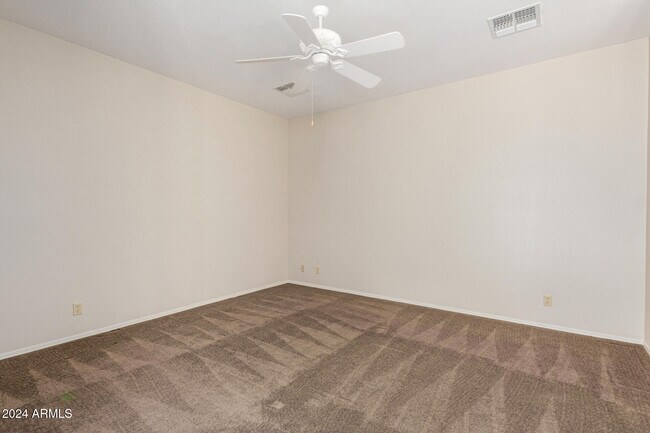 Building Photo - 24008 S Starcrest Dr