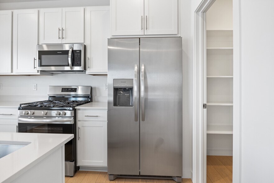 Building Photo - 1943 N Fireball Ln