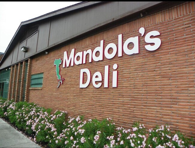 Building Photo - 4334 Jefferson St