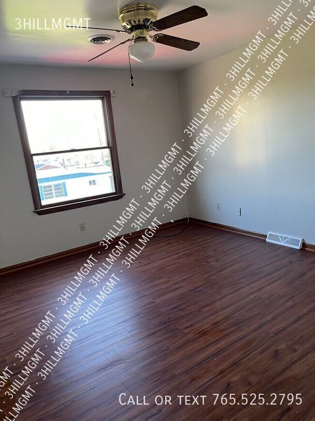 Building Photo - 921 Russellton Rd