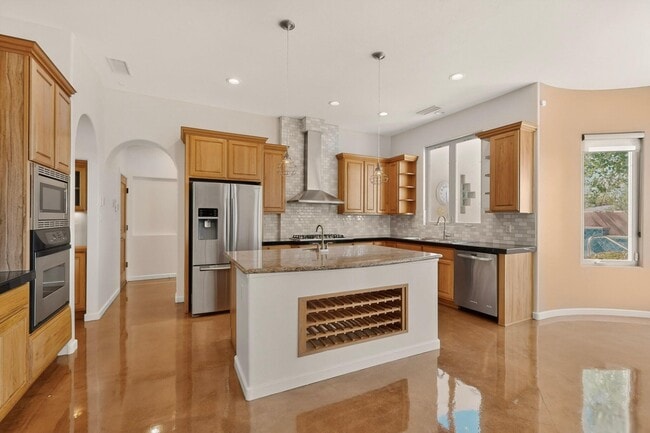 Building Photo - 2201 Rozinante Ct NW