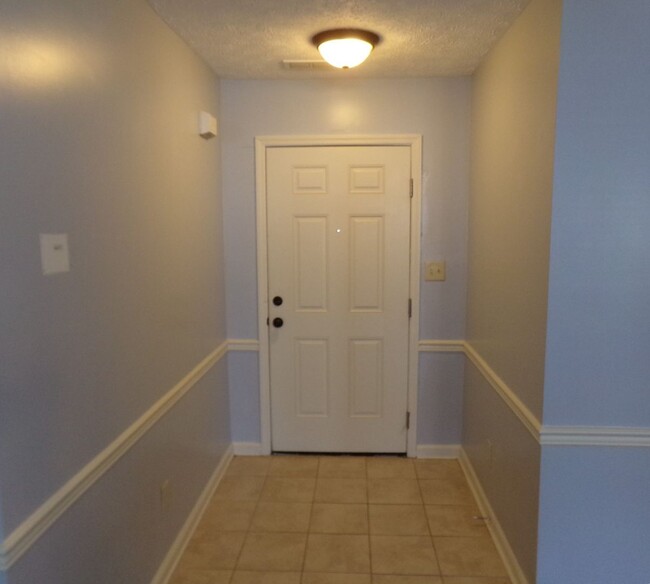 Building Photo - Charming Home in Havelock