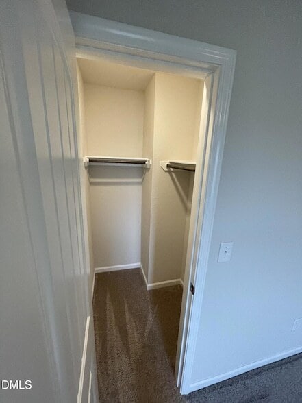 Building Photo - 1102 Peony Ln