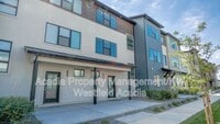 Building Photo - 429 Willow Leaf Rd