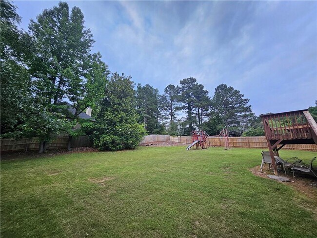 Building Photo - 144 Hunters Trce