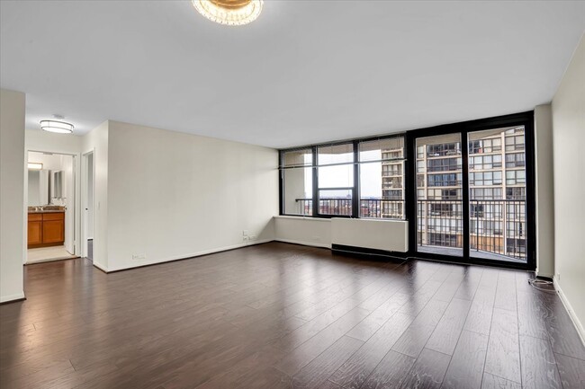 Building Photo - 1560 N Sandburg Terrace