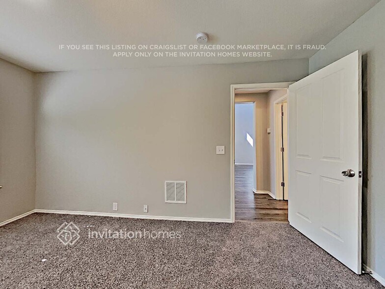 Building Photo - 15824 Coyote Hill Dr
