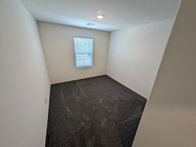 Building Photo - 4820 Orchid Rdg Ave