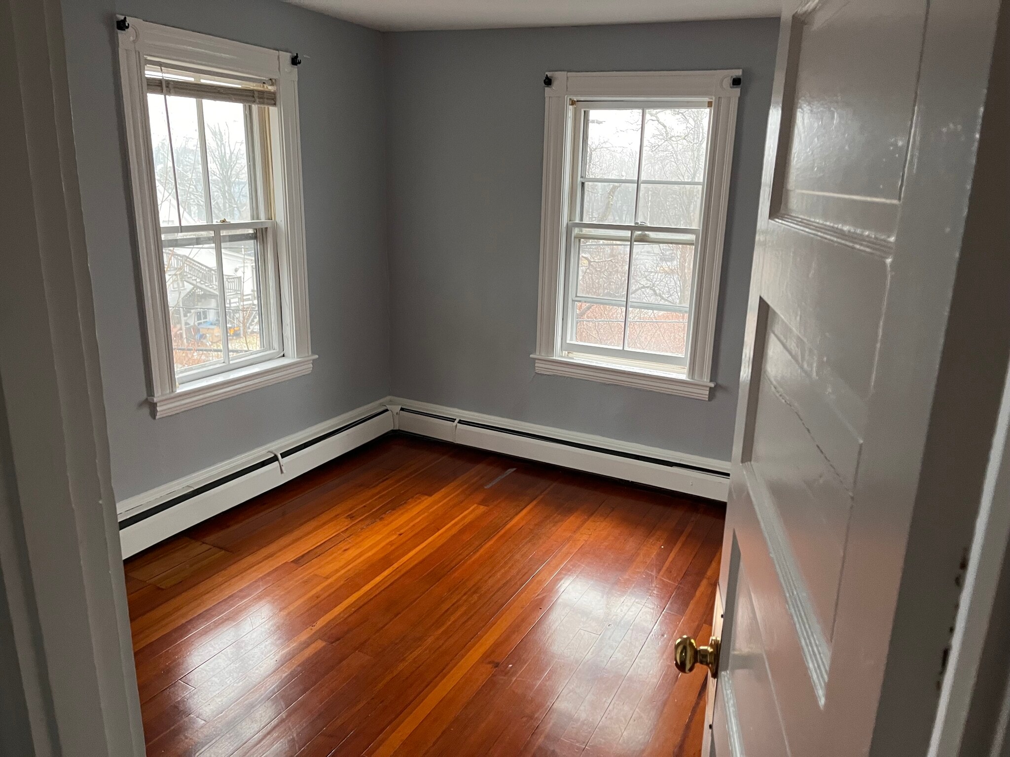 Bed 2 - 13 Forest Ave