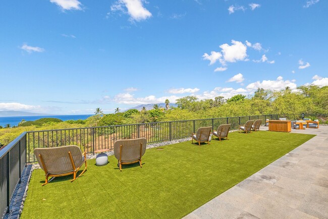 Building Photo - **Modern Wailea Living**