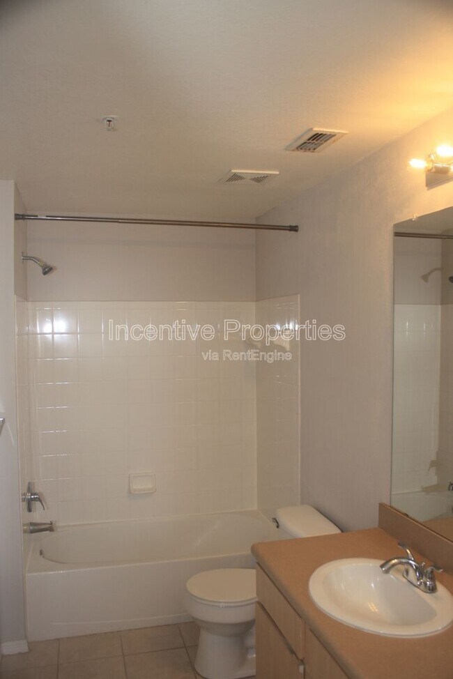 Building Photo - 1985 Erving Cir